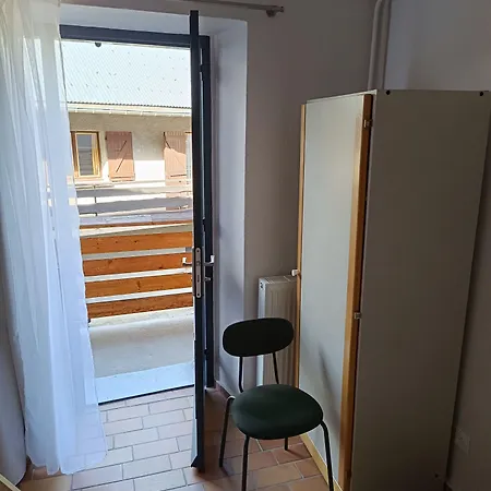 Hostel La Mansio De Bons