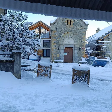 La Mansio De Bons Hostel *